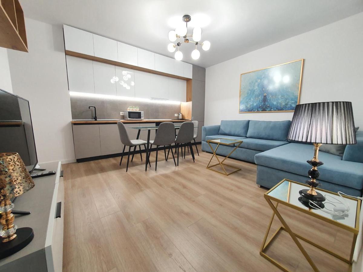 Miku Apartment-premium 2bd At Wilson Square * Tirana